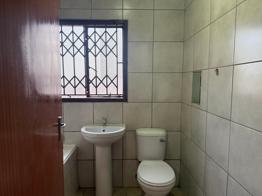 2 Bedroom Property for Sale in Ikageng North West